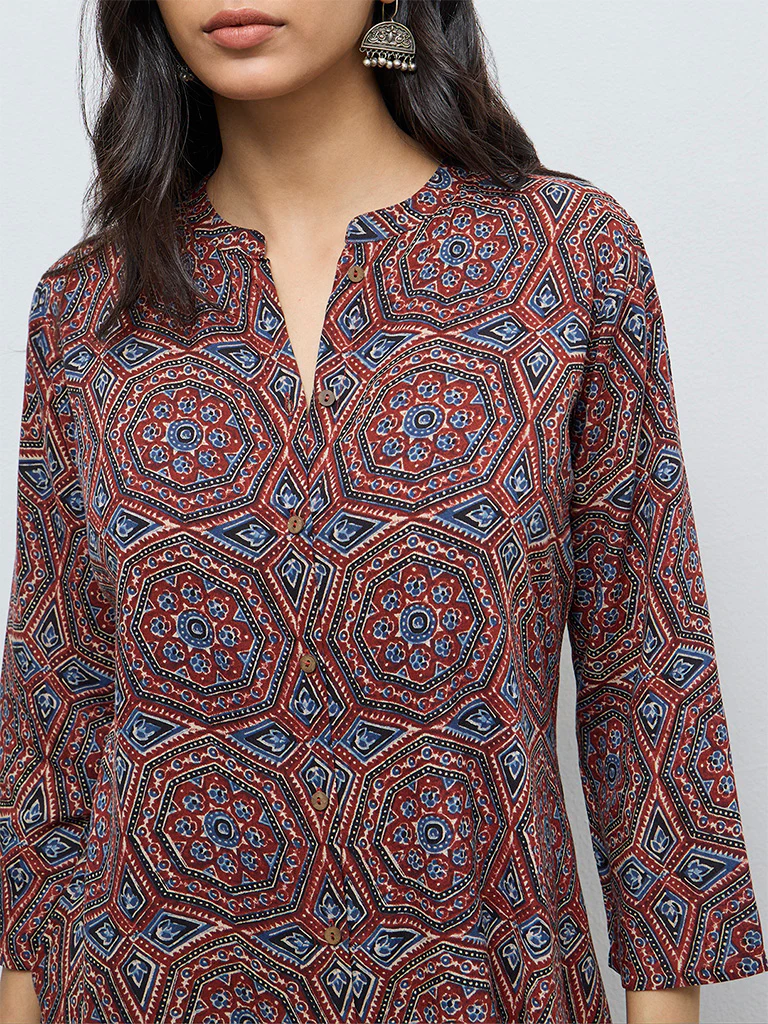 Utsa Red Printed A-Line Kurta - Image 3
