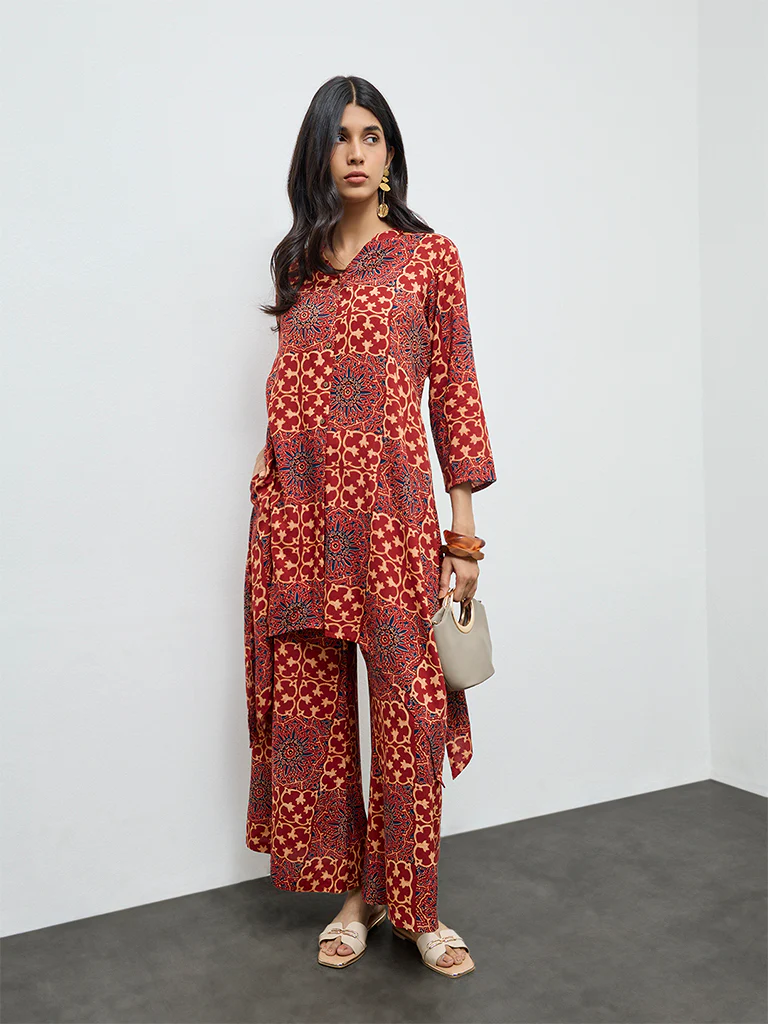 Utsa Red Printed A-Line Kurta - Image 3