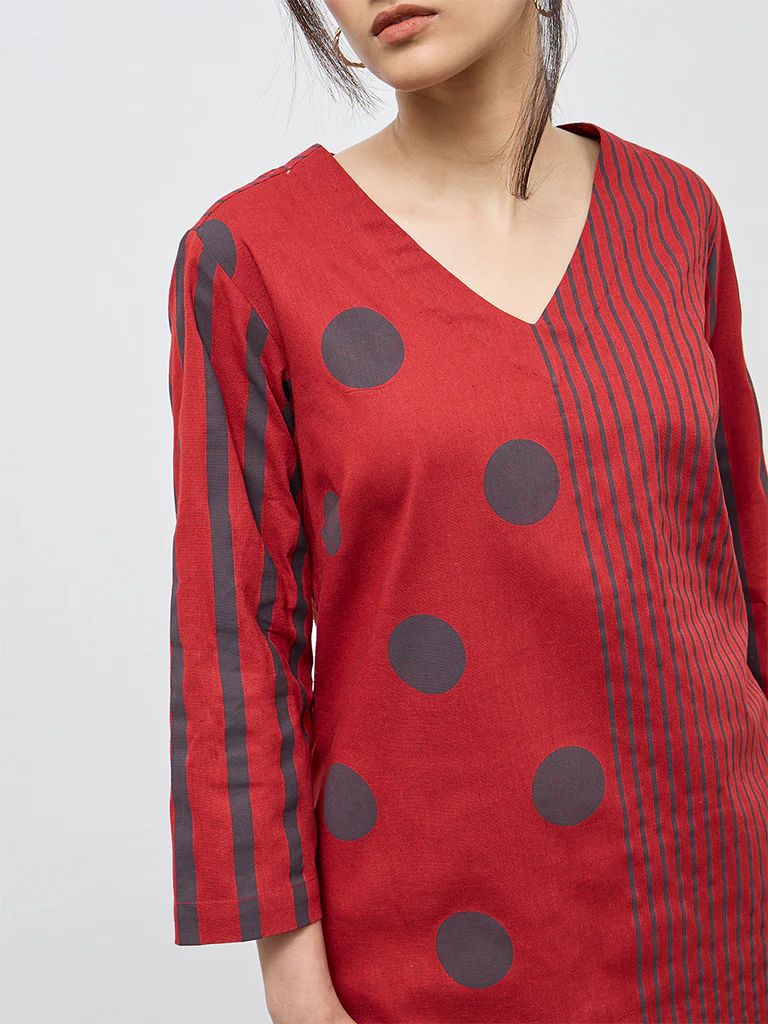 Utsa Red Printed Cotton-Blend A-Line Kurta - Image 3