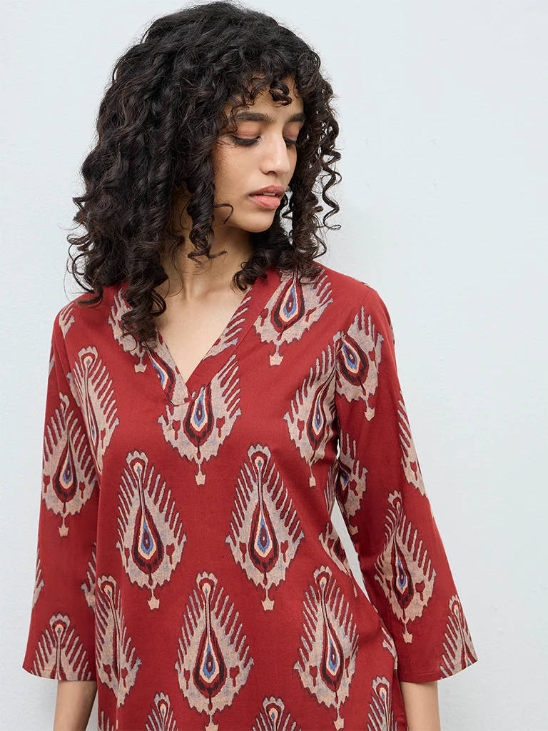 Utsa Red Printed Straight Cotton Kurta - Image 3
