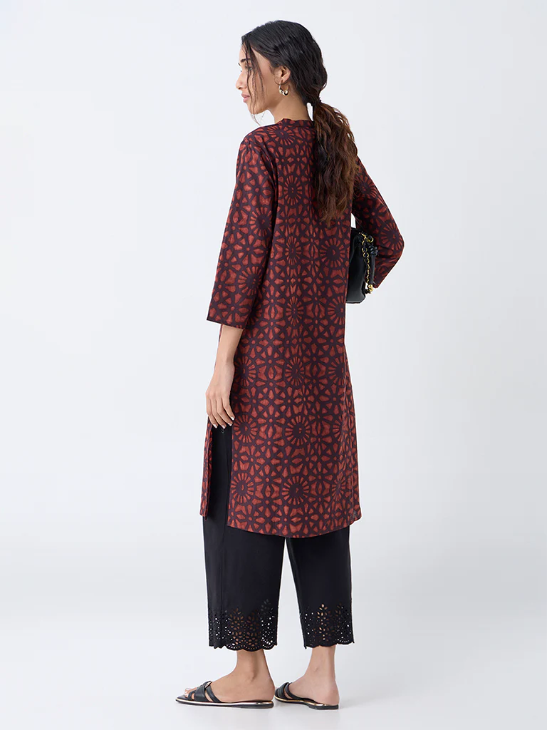 Utsa Rust Geometric Printed Straight Cotton Kurta - Image 4