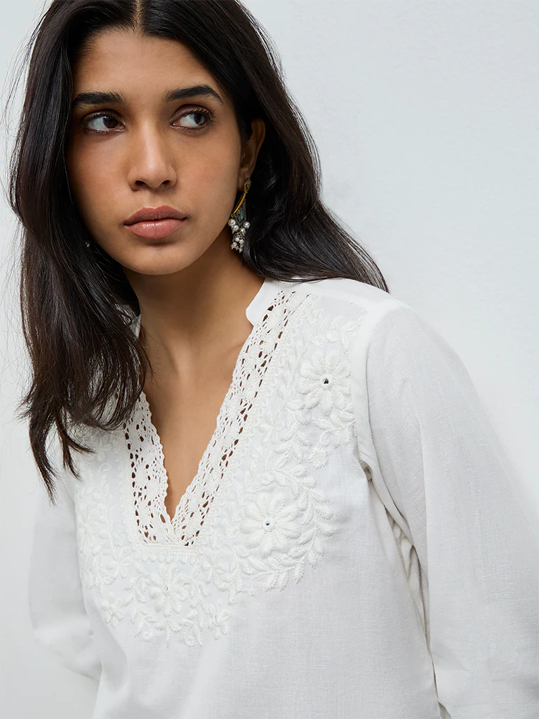 Utsa White Embroidered Cotton-Blend Tunic - Image 3