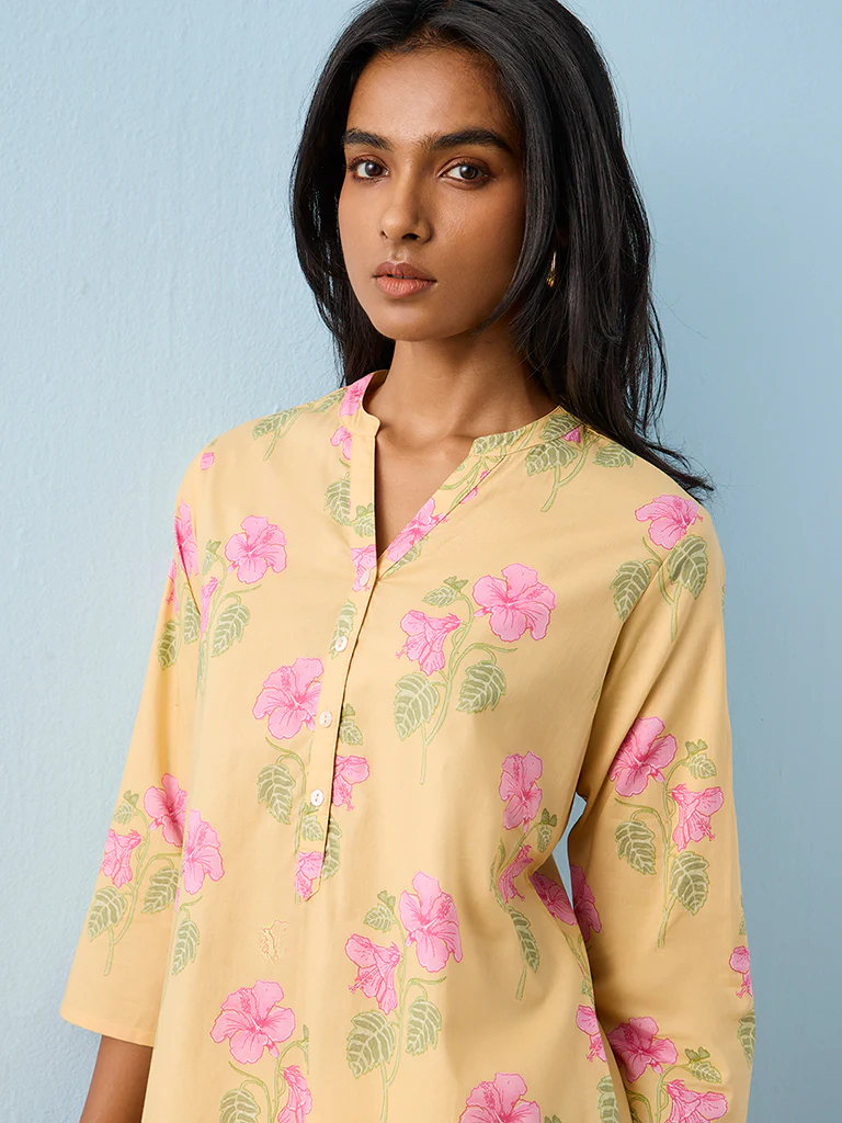 Utsa Yellow Floral Printed Cotton Straight Kurta - Image 3