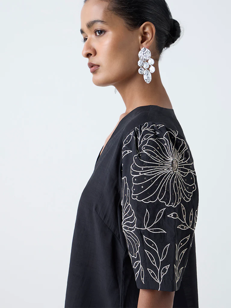 Vark Black Embroidered Ethnic Set - Image 3