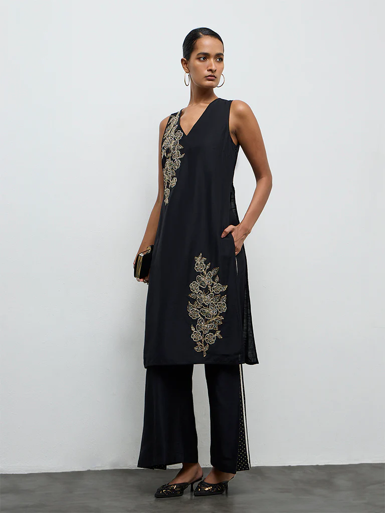 Vark Black Embroidered Straight Ethnic Set