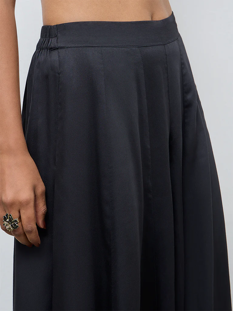 Vark Black Flared Palazzos - Image 3