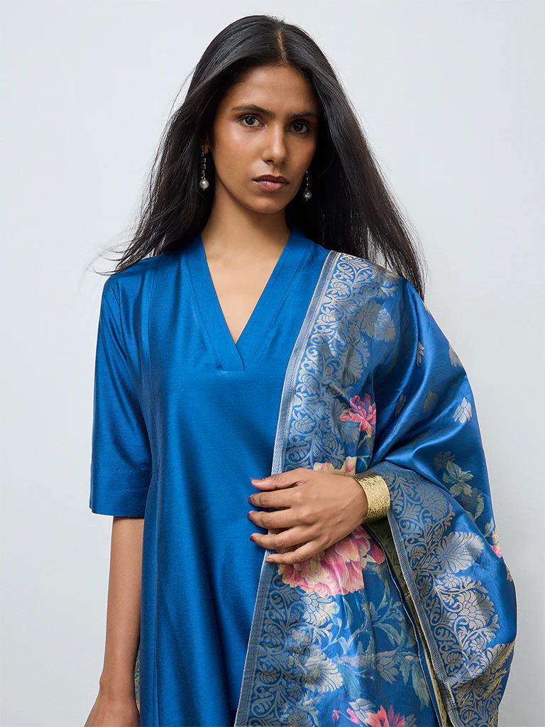 Vark Blue Anarkali Ethnic Set - Image 3