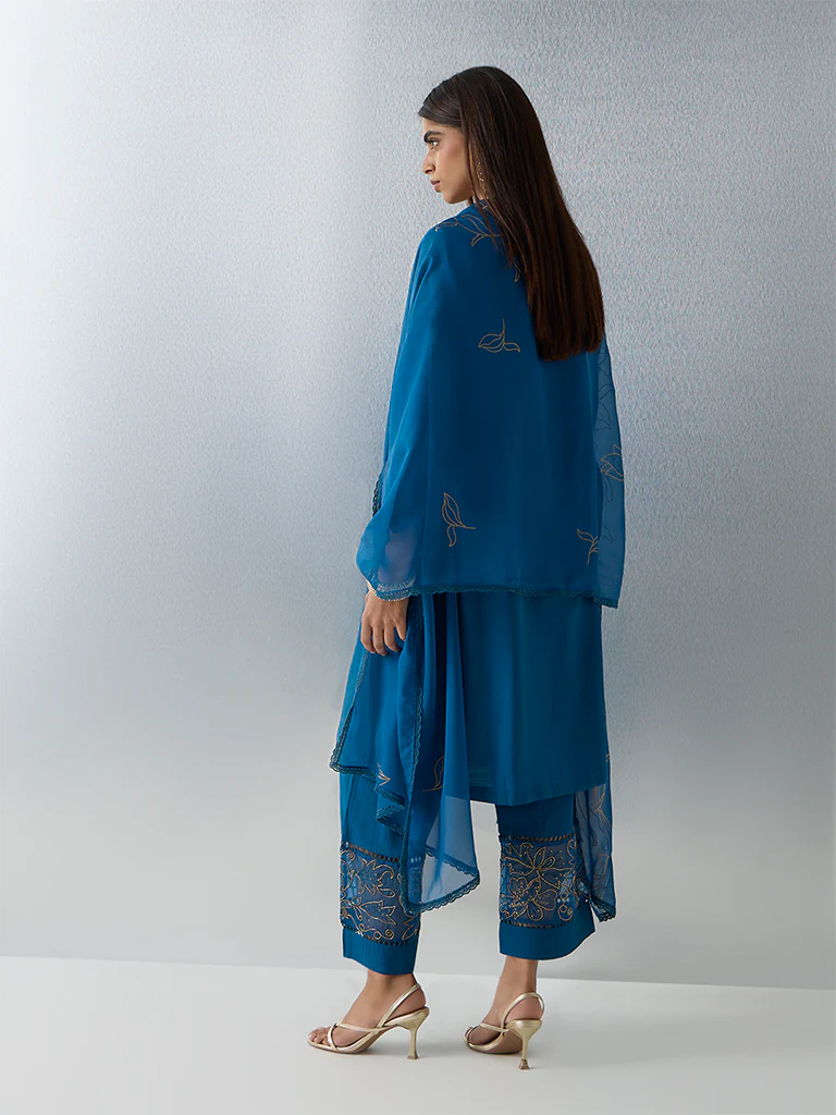 Vark Blue Floral Design A-Line Ethnic Set - Image 4