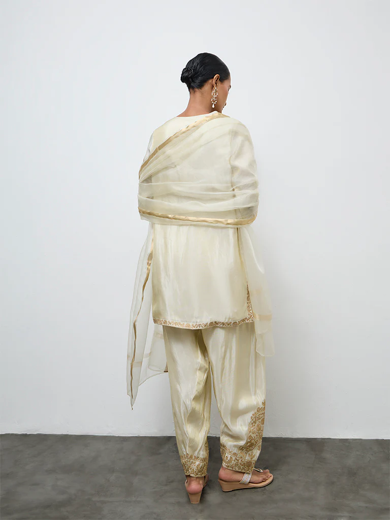 Vark Light Gold Embellished A-Line Ethnic Set - Image 4