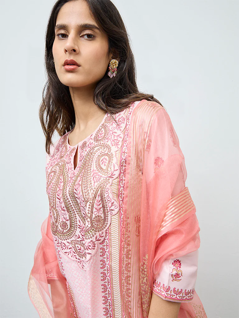 Vark Light Pink Floral Straight Ethnic Set - Image 3