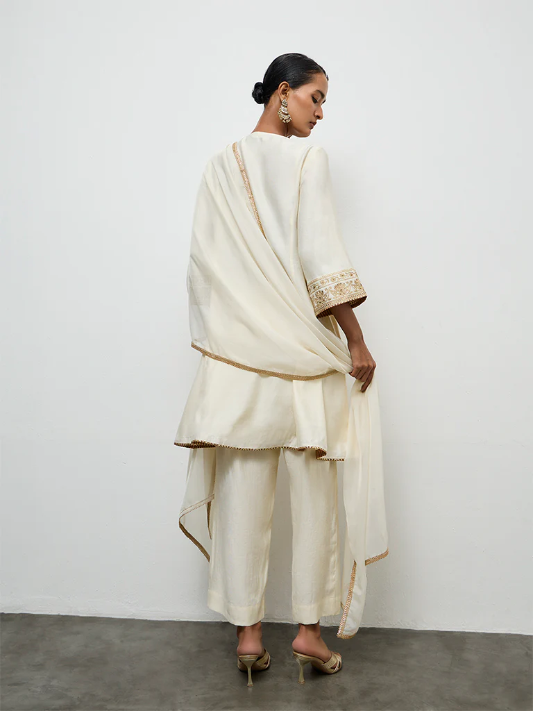 Vark Off-White Embroidered A-Line Ethnic Set - Image 4
