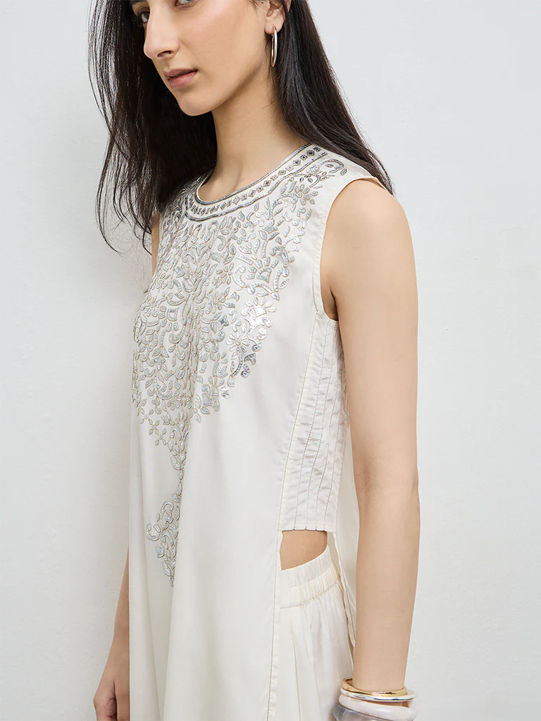 Vark Off-White Embroidered A-Line Ethnic Set - Image 3