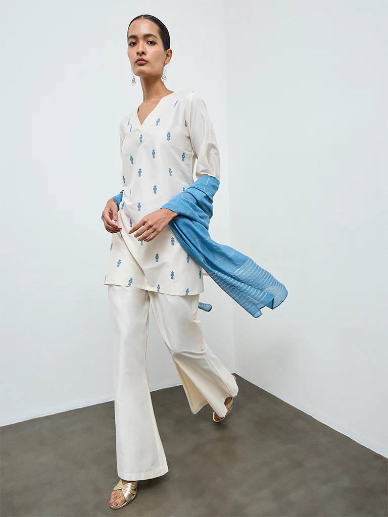 Vark Off-White Floral Embroidered A-Line Ethnic Set - Image 2