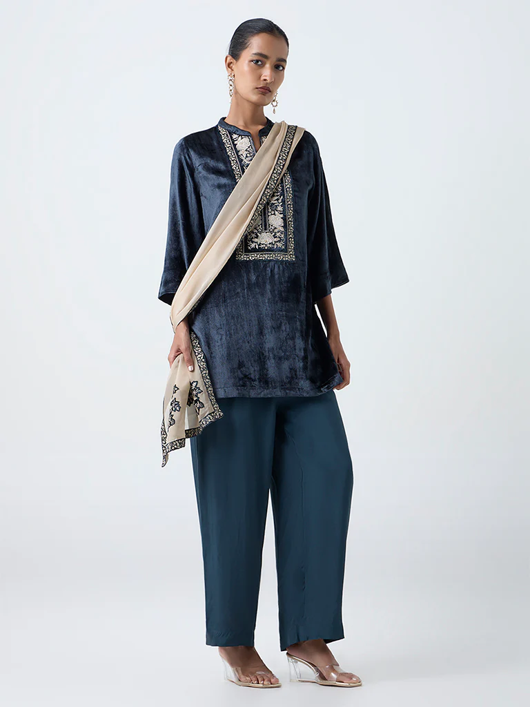 Vark Teal Floral Embroidered Velvet Straight Ethnic Set - Image 3