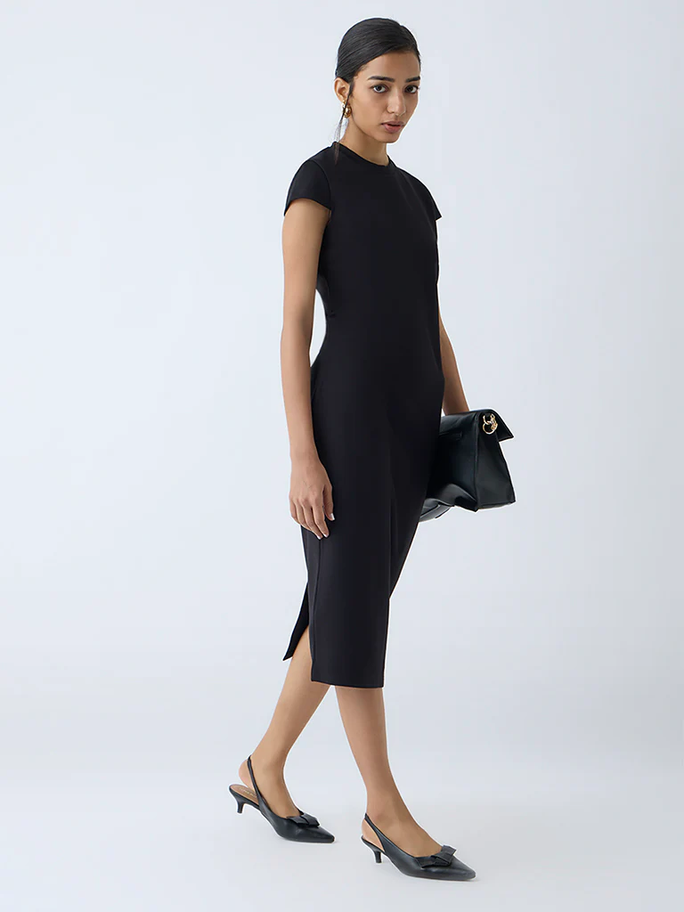 Wardrobe Black Solid Straight Dress - Image 3
