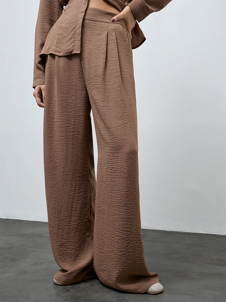Wardrobe Brown Crinkle-Textured High-Rise Trousers - Image 2