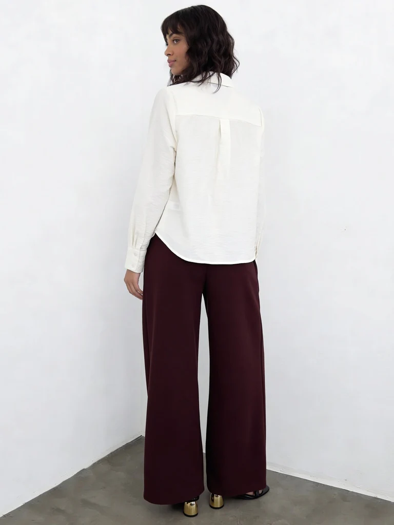 Wardrobe Brown Solid Regular-Fit Trousers - Image 2