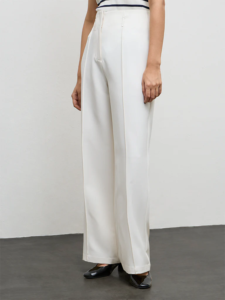 Wardrobe Ivory High-Rise Trousers with a Belt - Image 2