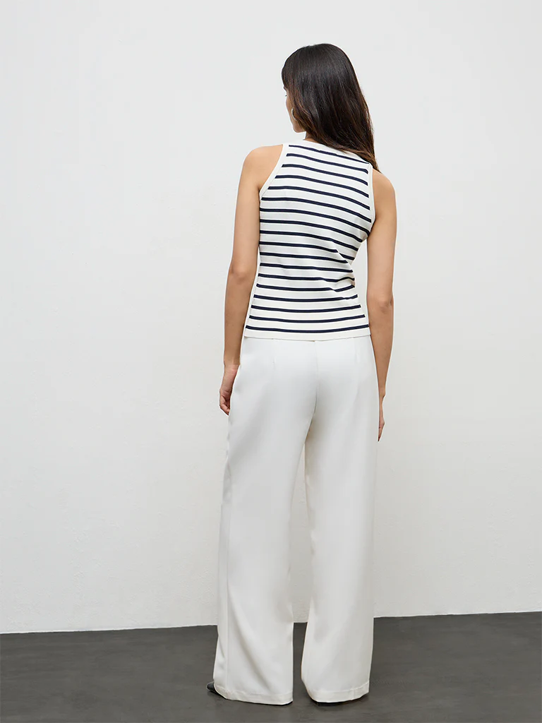 Wardrobe Ivory High-Rise Trousers with a Belt - Image 4