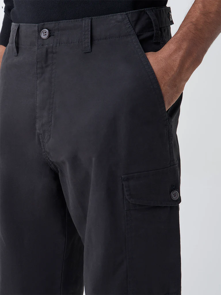 WES Casuals Black Relaxed-Fit Cotton-Blend Trousers - Image 4