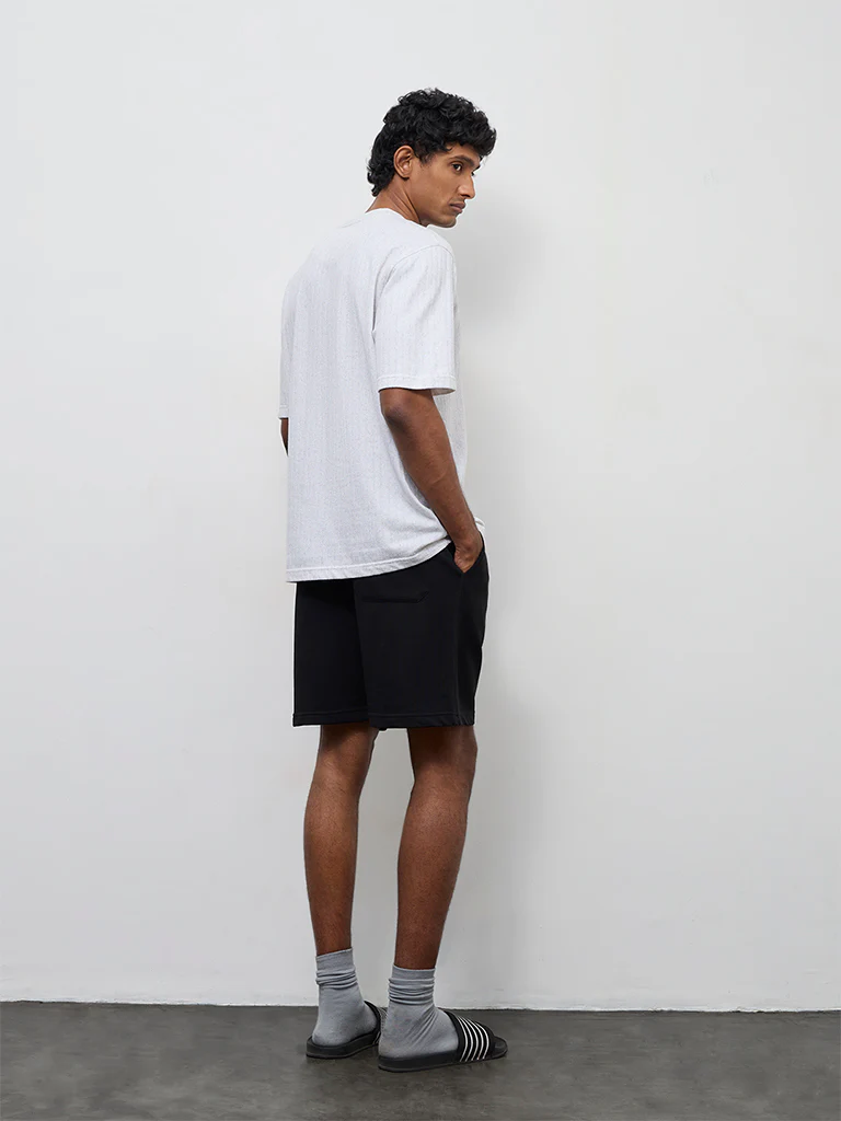 WES Casuals Black Relaxed-Fit Mid-Rise Shorts - Image 5
