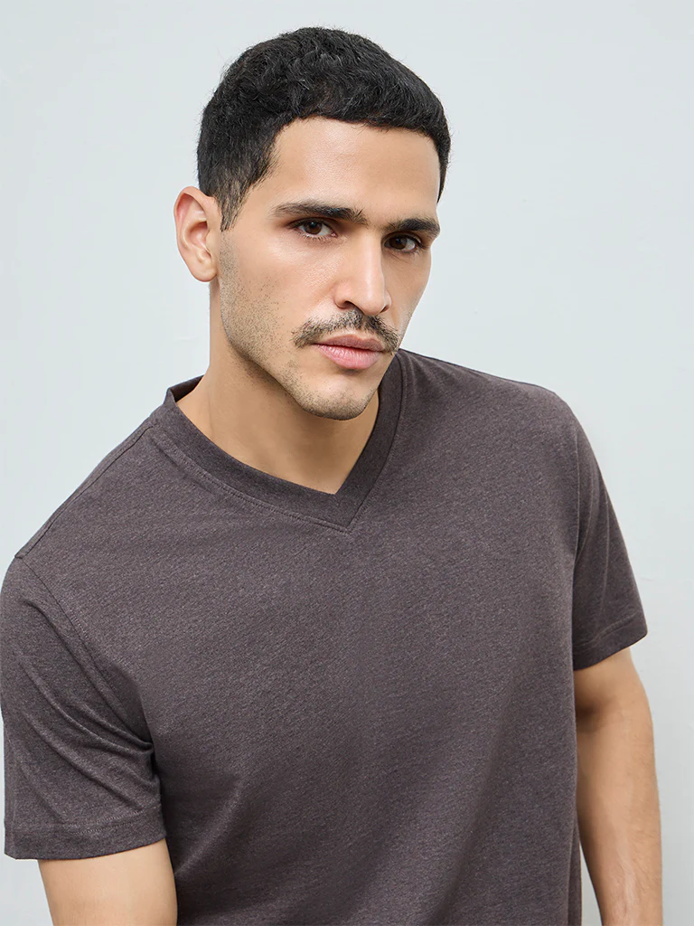 WES Casuals Brown Slim-Fit Cotton T-Shirt - Image 4