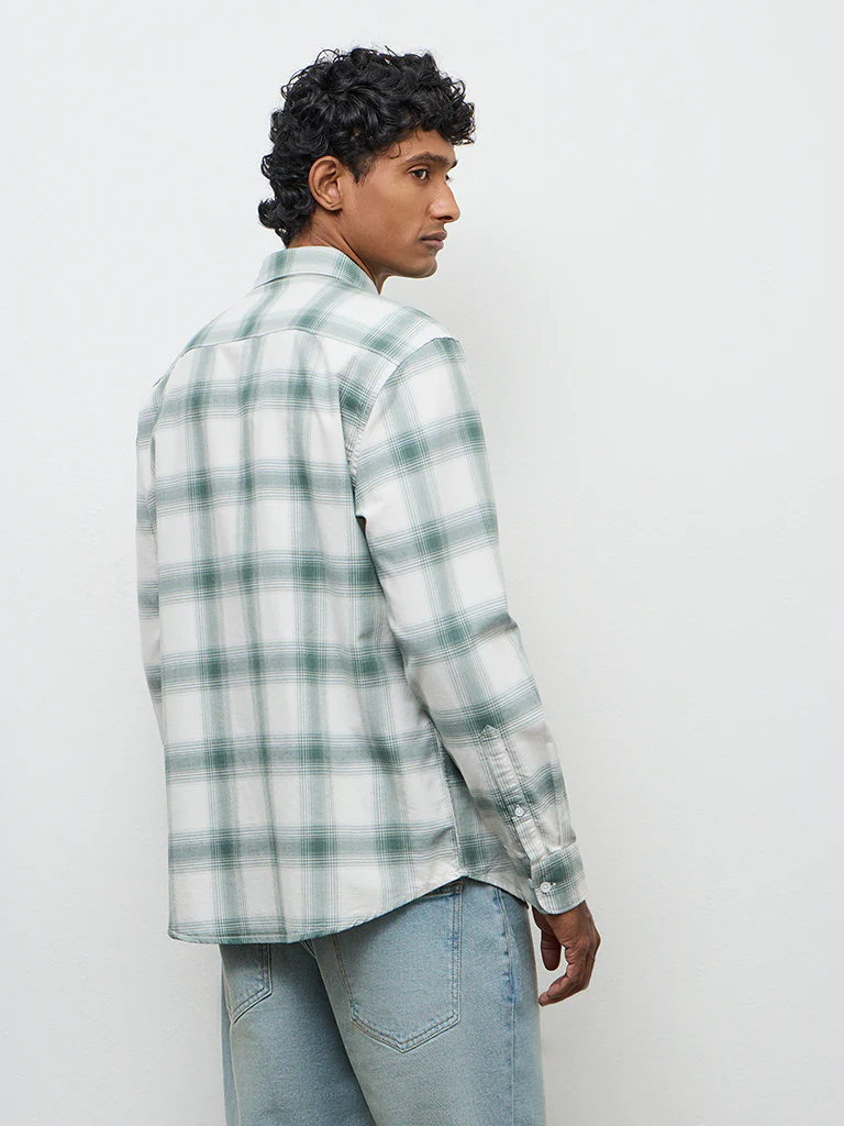 WES Casuals Green Checkered Relaxed-Fit Cotton-Blend Shirt - Image 4