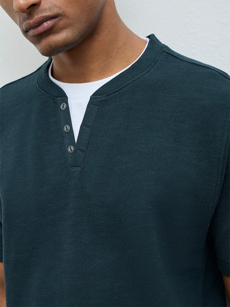 WES Casuals Green Textured Relaxed-Fit Cotton T-Shirt - Image 4
