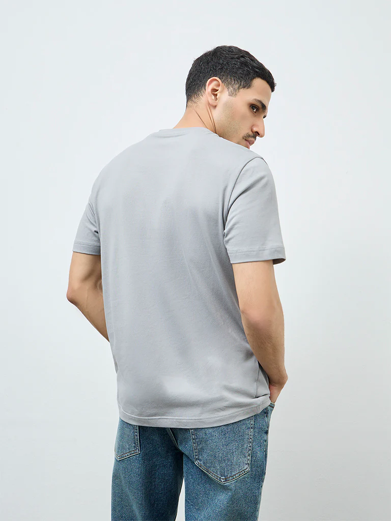 WES Casuals Grey Solid Slim-Fit Cotton T-Shirt - Image 5
