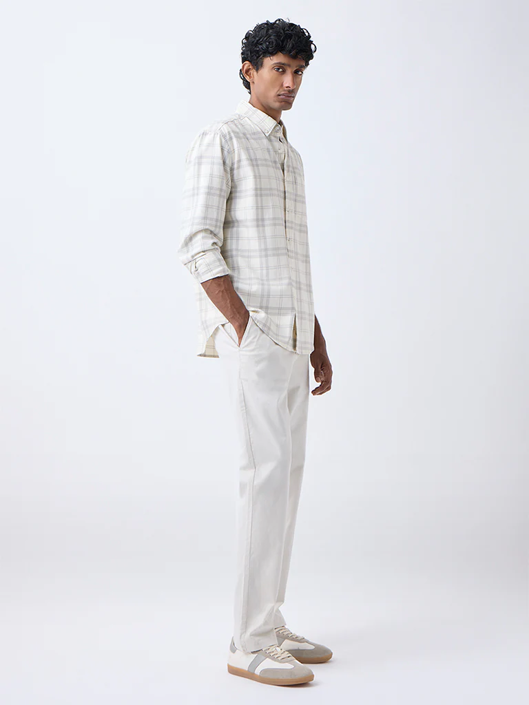 WES Casuals Off-White Checkered Relaxed-Fit Cotton-Blend Shirt - Image 2