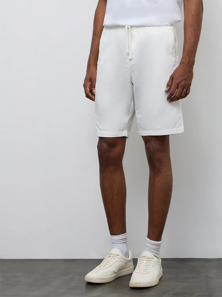 WES Casuals Off-White Relaxed-Fit Mid-Rise Cotton-Blend Shorts - Image 3