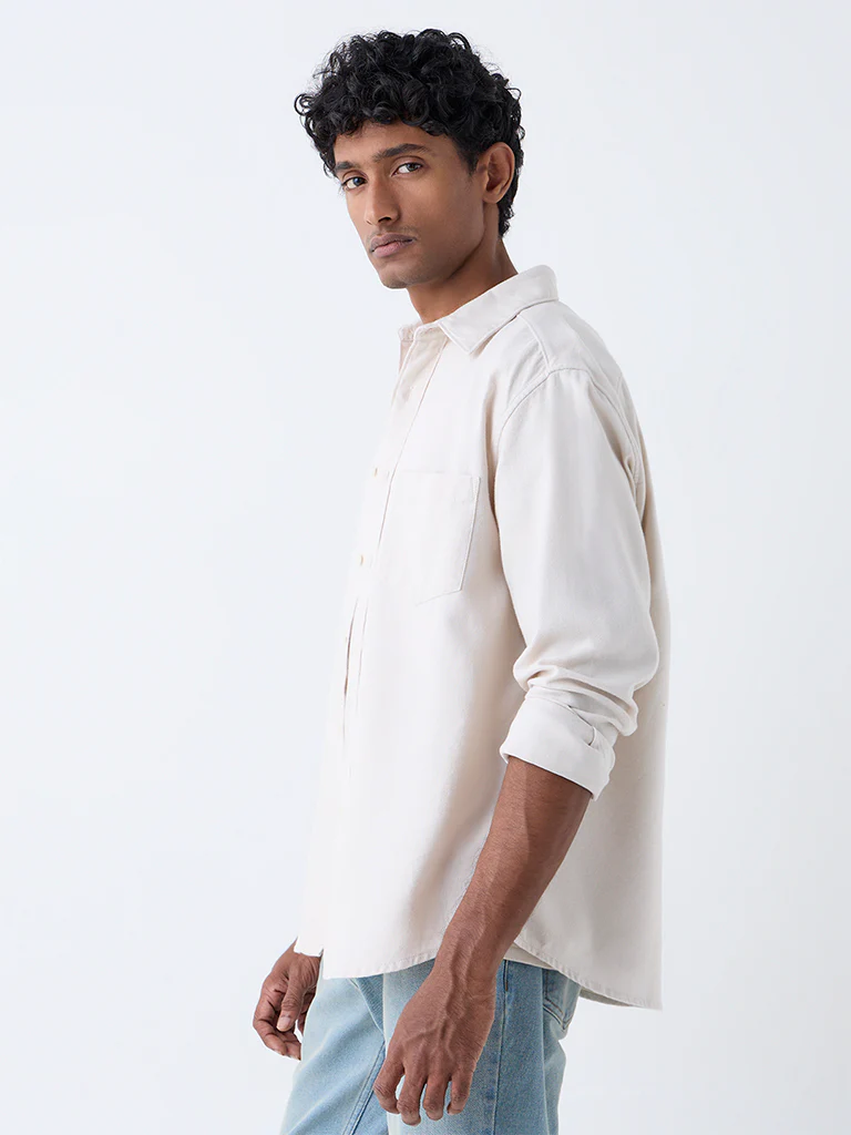 WES Casuals Off-White Solid Relaxed-Fit Cotton Shirt - Image 3