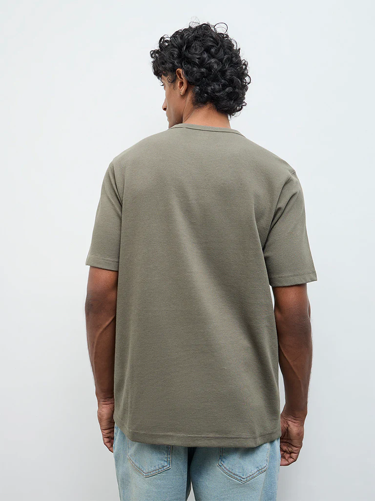 WES Casuals Olive Textured Relaxed Fit Cotton-Blend T-Shirt - Image 5