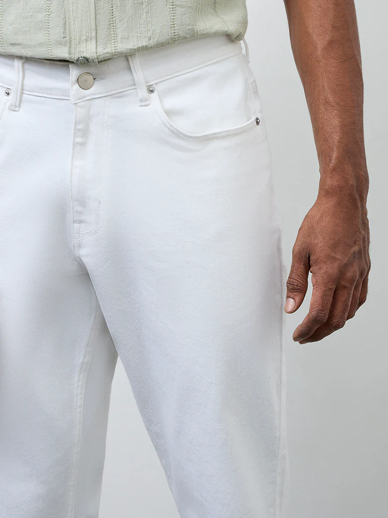 WES Casuals White Relaxed Fit Mid-Rise Jeans - Image 3