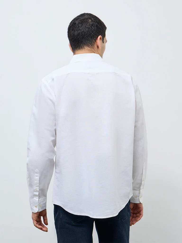 WES Casuals White Solid Relaxed-Fit Cotton-Blend Shirt - Image 5