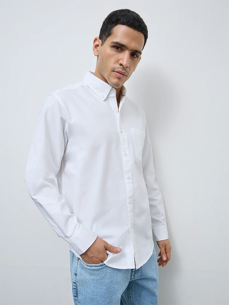WES Casuals White Solid Relaxed-Fit Cotton Shirt - Image 3