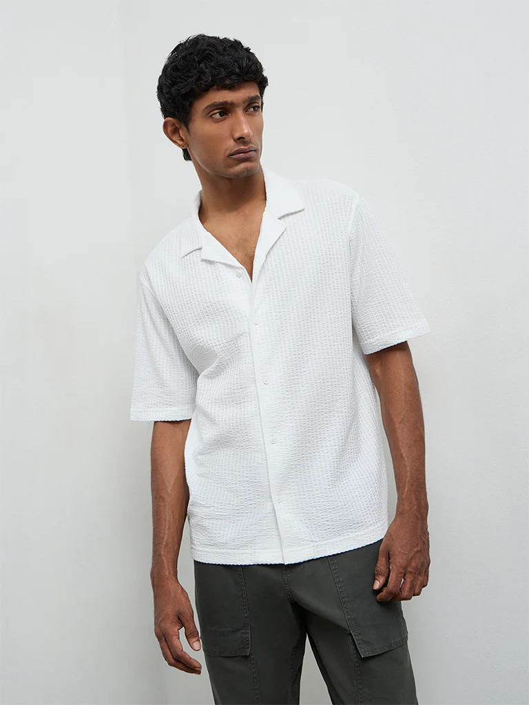 WES Casuals White Textured Relaxed Fit Cotton-Blend Shirt - Image 2
