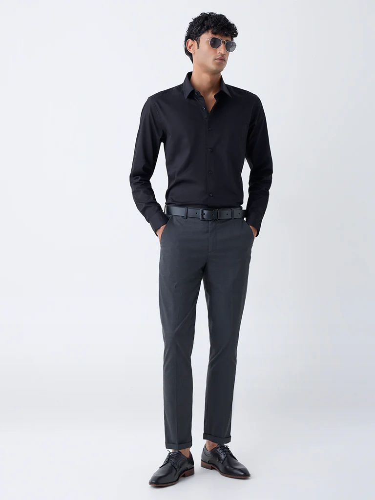 WES Formals Black Solid Slim-Fit Cotton Shirt - Image 3