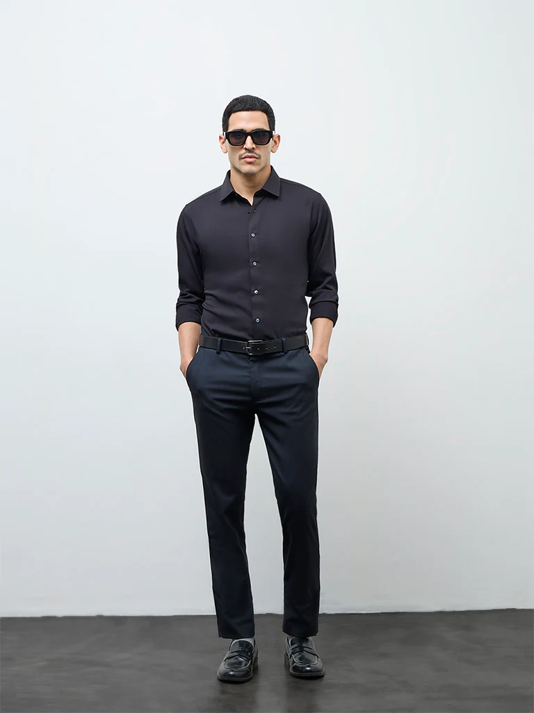 WES Formals Black Solid Slim-Fit Shirt - Image 3