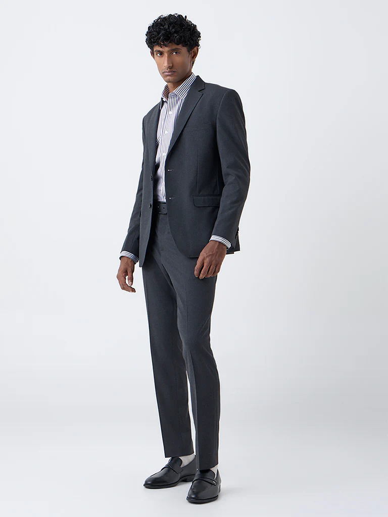 WES Formals Dark Grey Solid Relaxed-Fit Blazer - Image 4