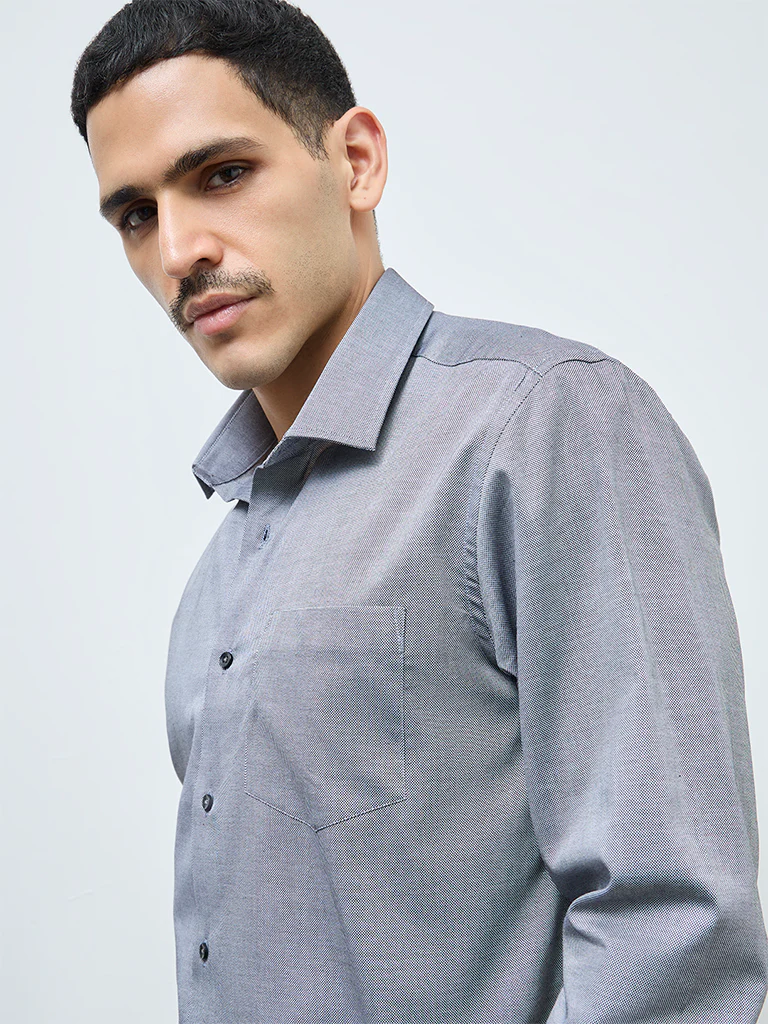 WES Formals Dark Grey Solid Slim-Fit Cotton Shirt - Image 3