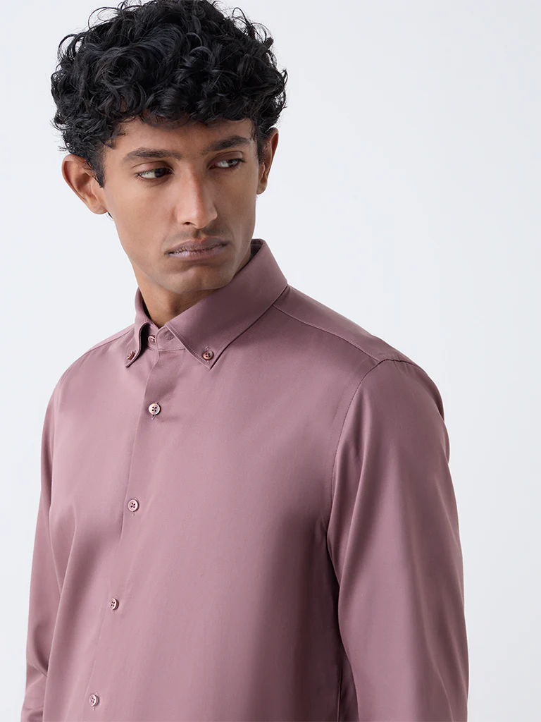 WES Formals Mauve Solid Slim-Fit Cotton-Blend Shirt - Image 3