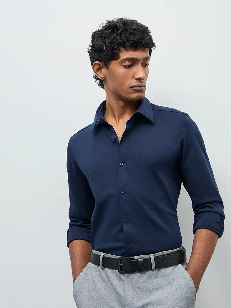 WES Formals Navy Solid Slim-Fit Cotton-Blend Shirt