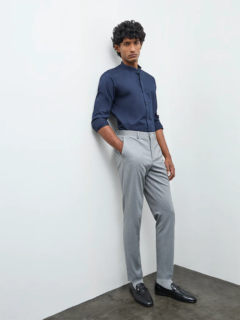 WES Formals Navy Solid Slim-Fit Cotton-Blend Shirt - Image 2