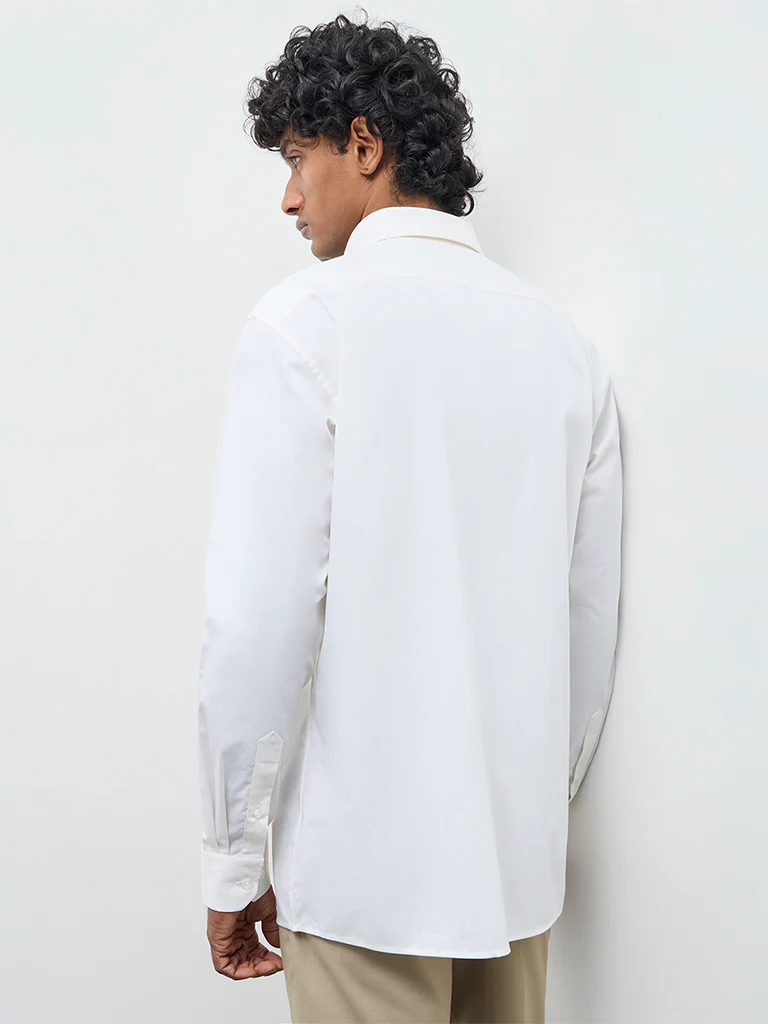 WES Formals Off-White Solid Relaxed-Fit Cotton Shirt - Image 4