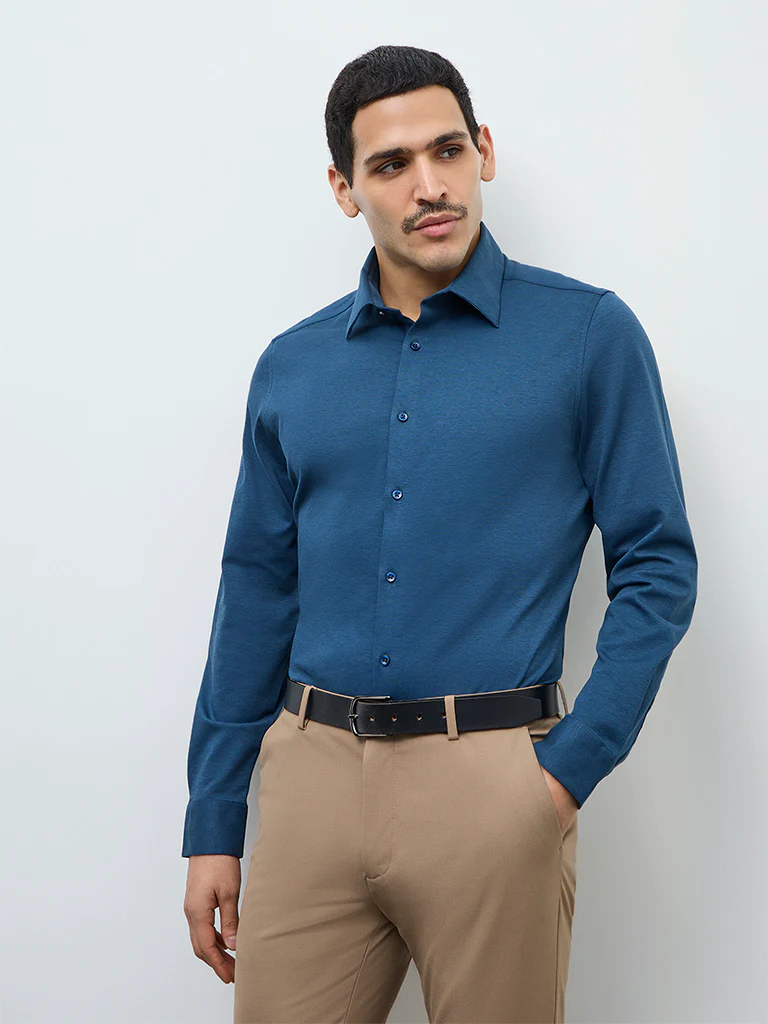 WES Formals Teal Solid Slim-Fit Cotton-Blend Shirt