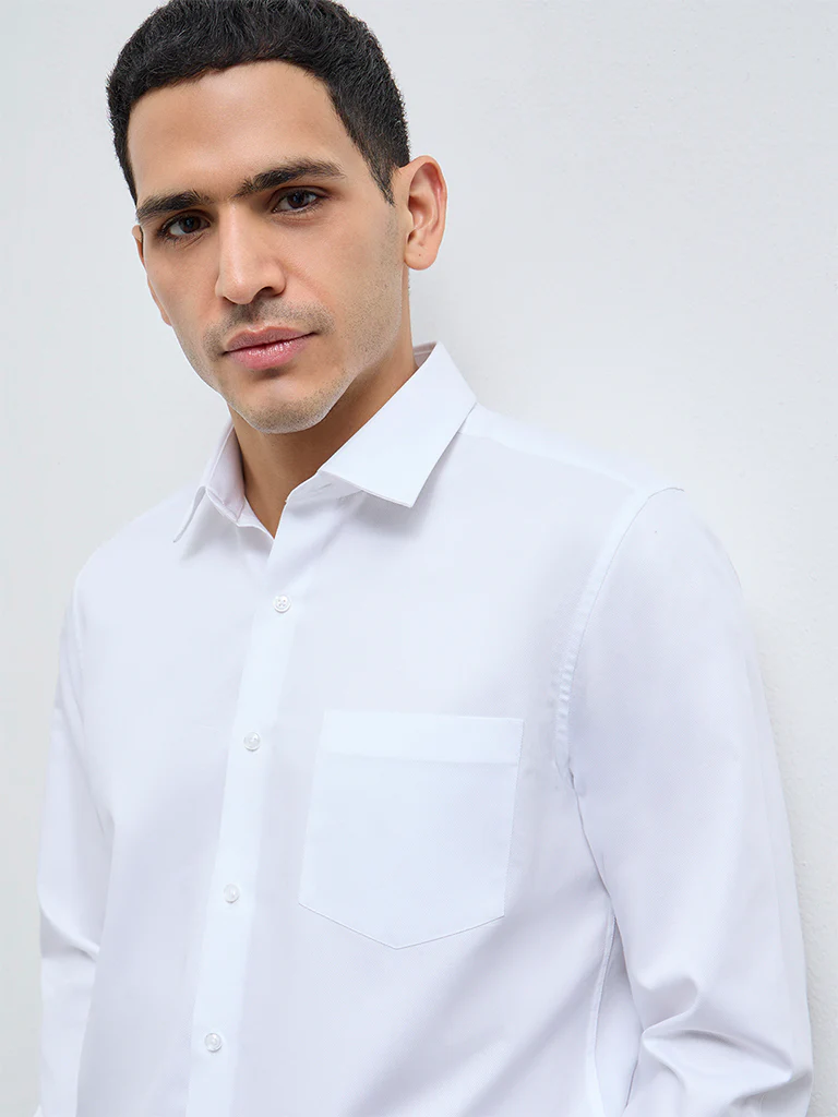 WES Formals White Solid Slim-Fit Cotton Shirt - Image 3