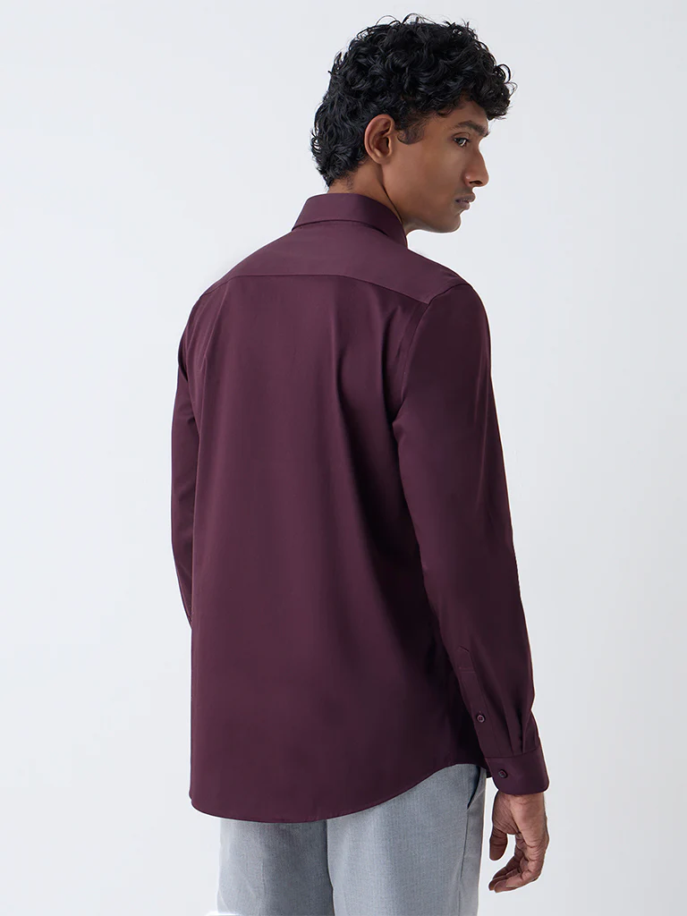 WES Formals Wine Solid Slim-Fit Cotton-Blend Shirt - Image 5
