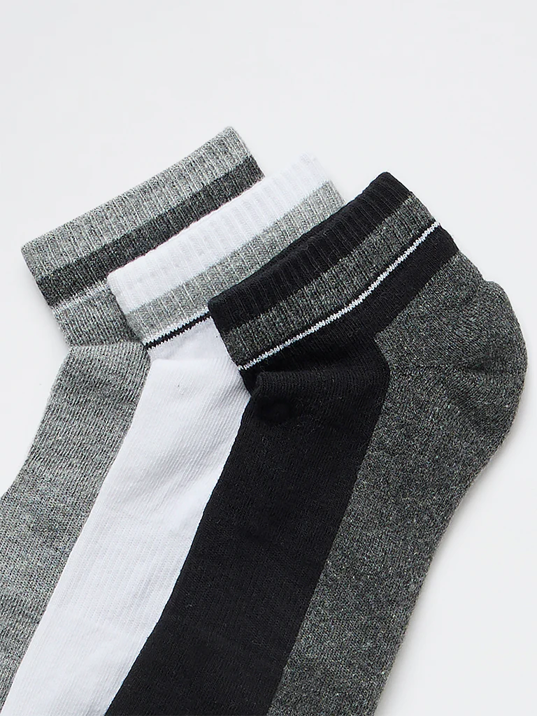 WES Lounge Black Colourblock Cotton-Blend Trainer Socks - Pack of 3 - Image 3