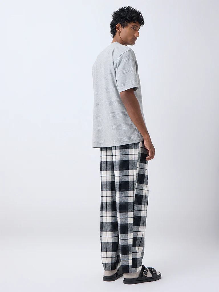 WES Lounge Black Relaxed-Fit Mid-Rise Cotton Pants - Image 4